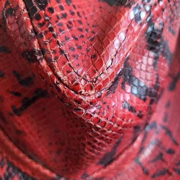 Vintage Kokin New York Red & Black Snakeskin Python Print Cowboy Hat 20' - Picture 3 of 8